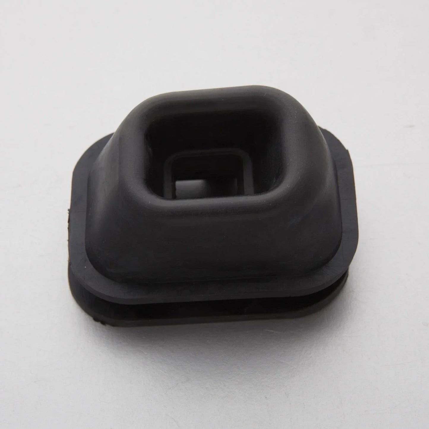 Nissan Navara D40 Clutch Fork Release Rubber Dust Boot for Truck (2005-2015)