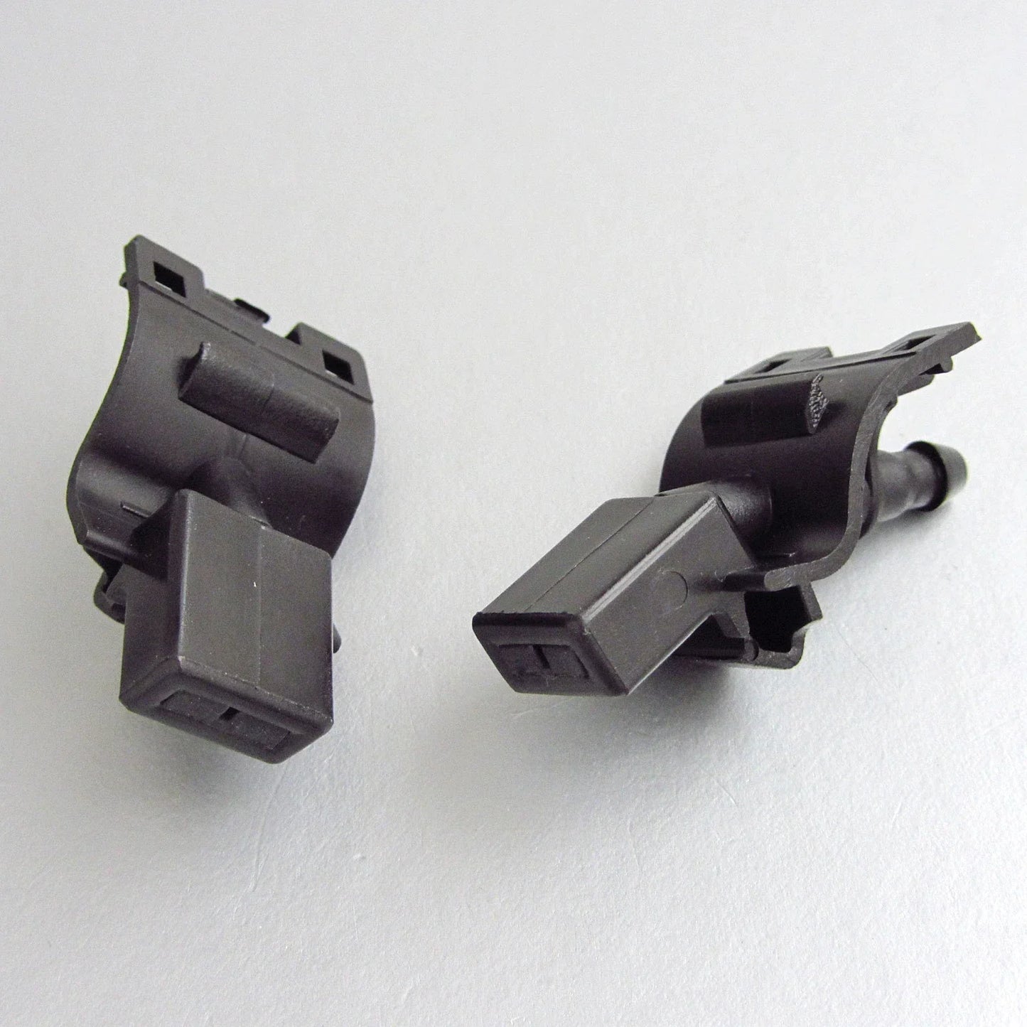 2 x Windshield Washer Nozzle Jets for Toyota Corolla E140, Camry Aurion XV40 (2006-2012)