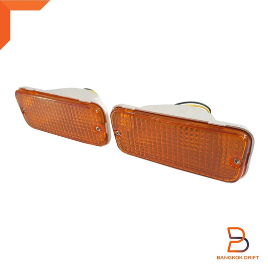 Amber Front Bumper Turn Signal Light for Toyota Hilux Ute (1978-1981)