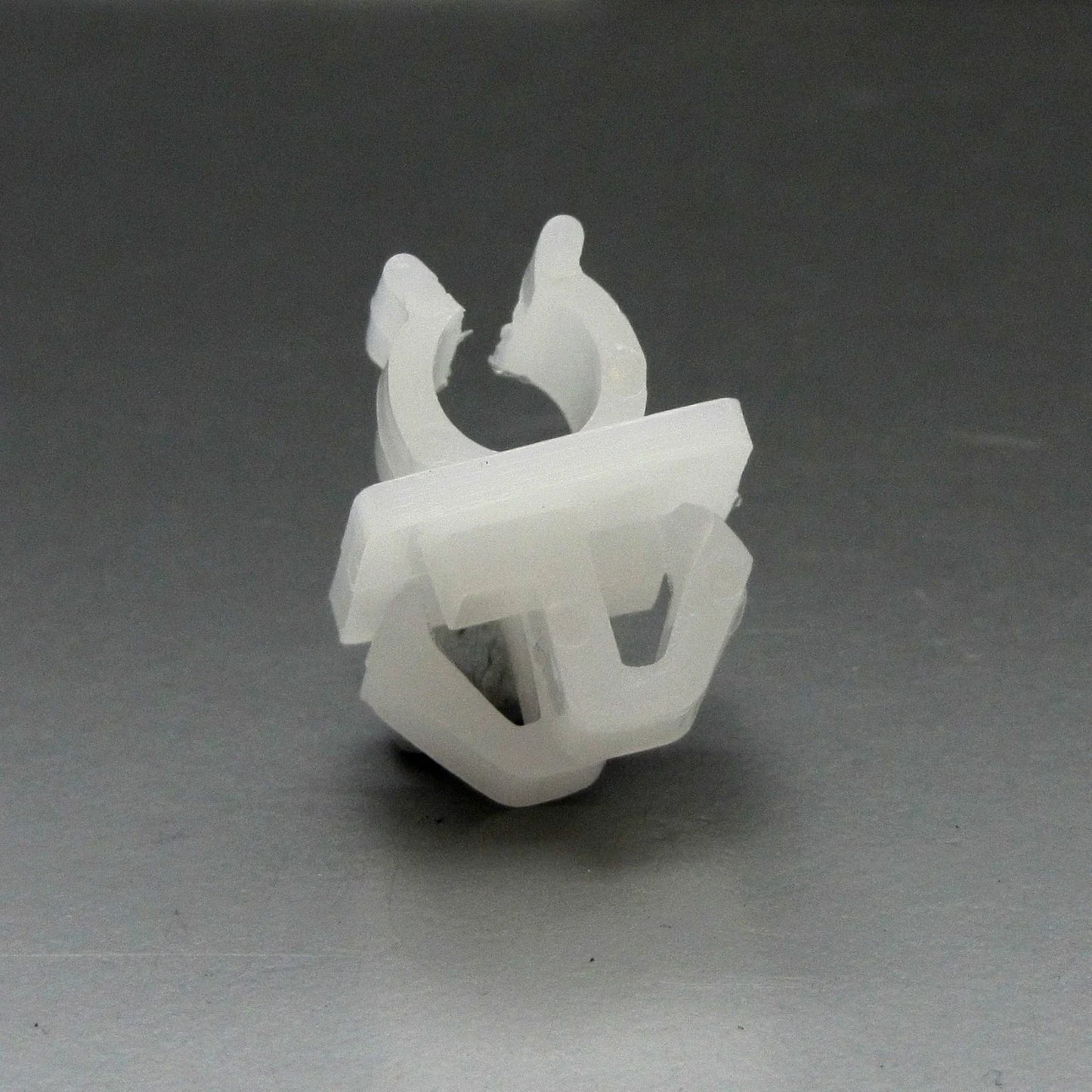 Mitsubishi L200 Triton Cyclone Hood Prop Rod Clamp Clip (1986-1996)
