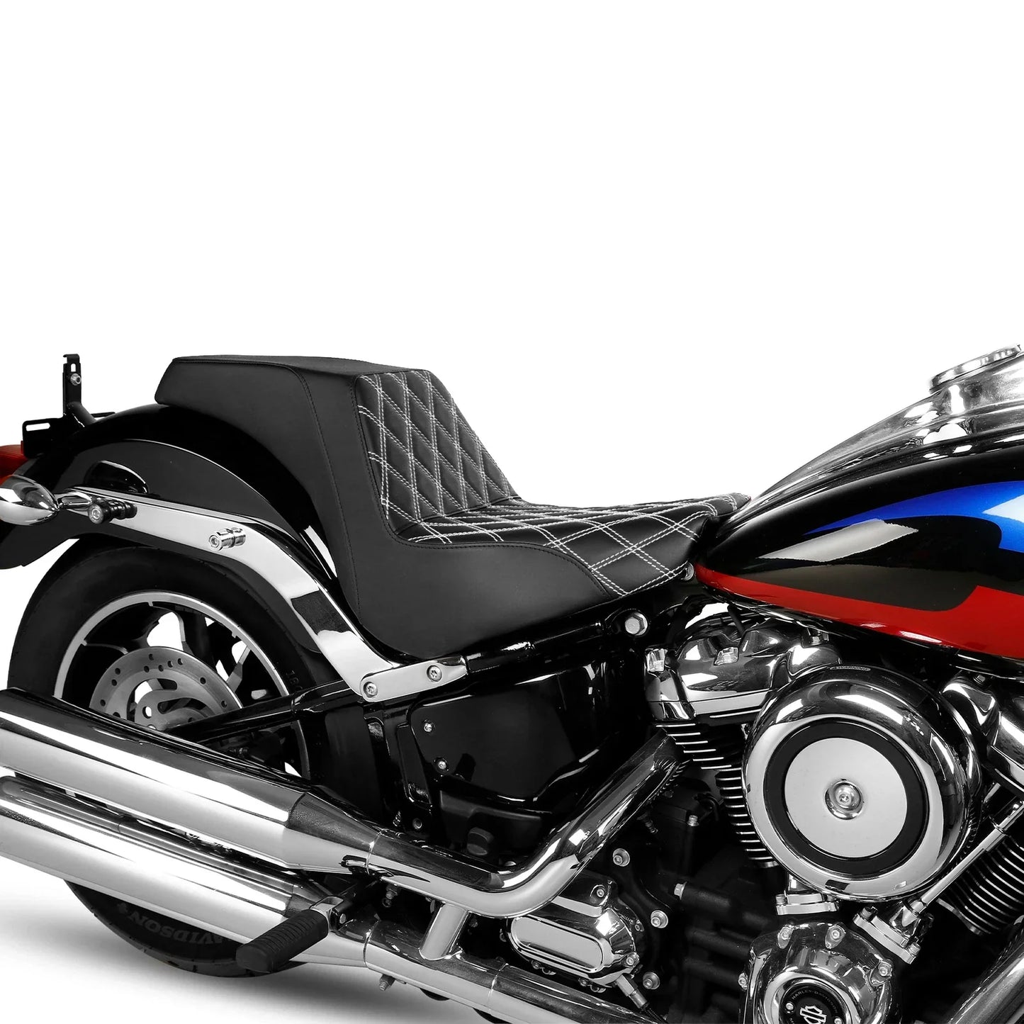 Driver/Passenger Seat Harley Softail Street Bob Standard (2018 - 2025)
