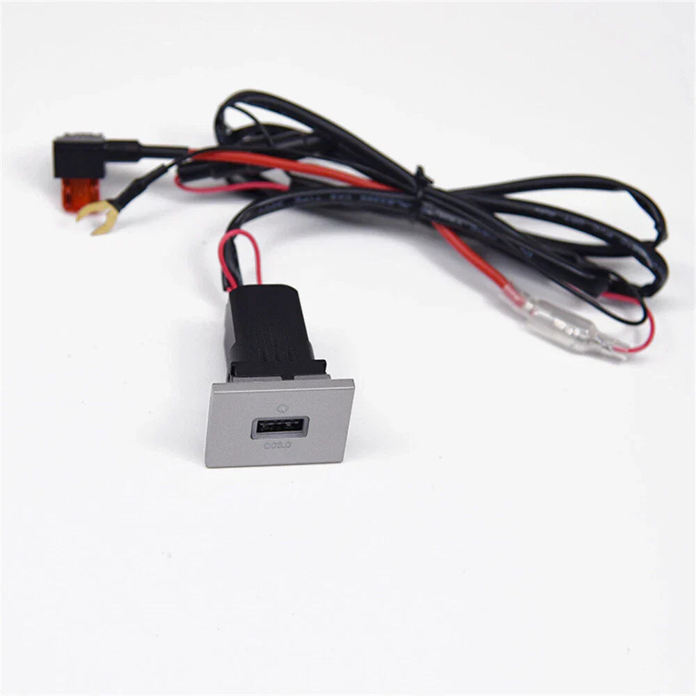 USB-A QC3.0 Fast Charger Socket Panel for Ford Focus (2005-2009)