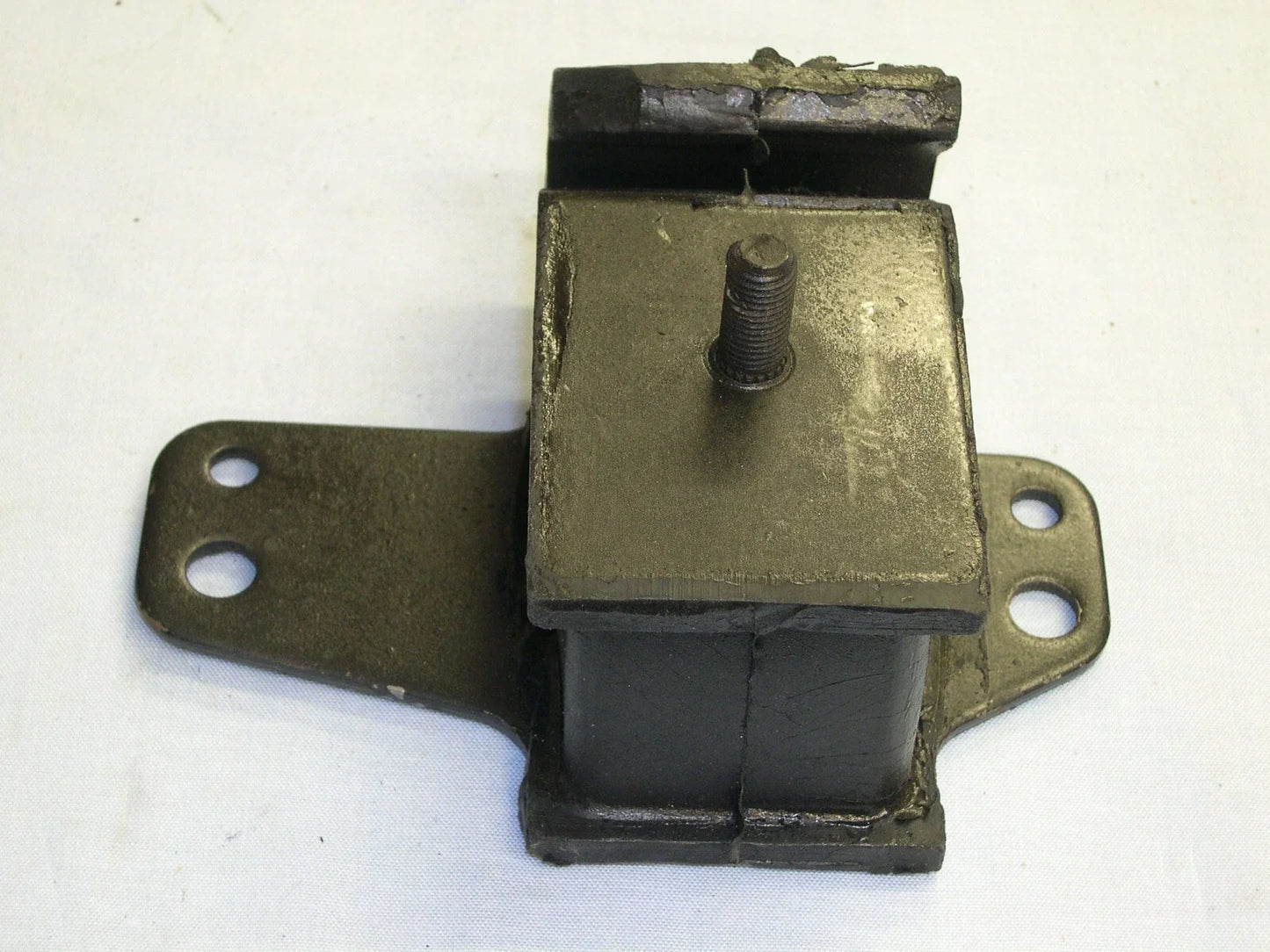 Front Engine Mount for Nissan D21 Navara KA24 Petrol (1992-1999)