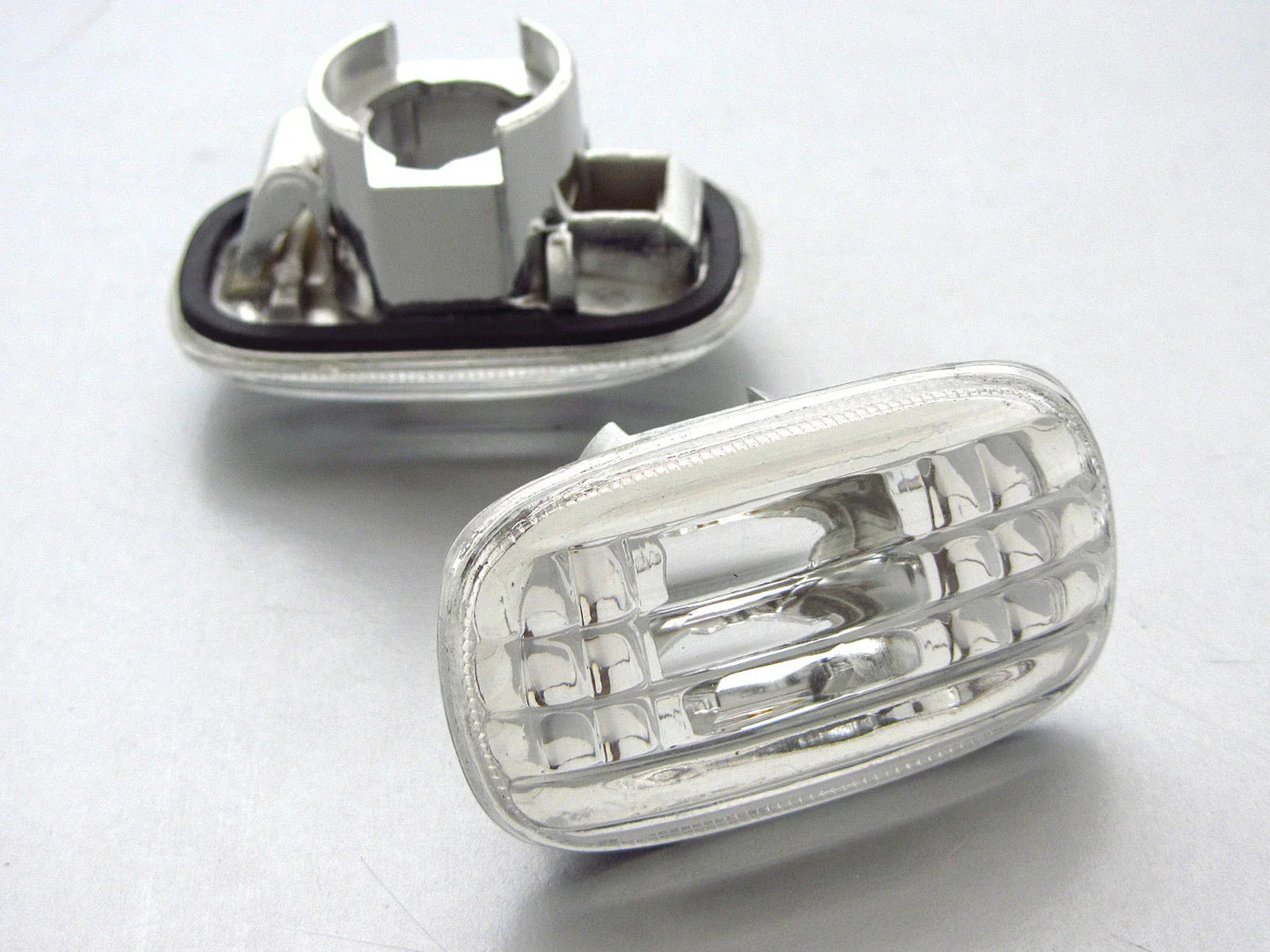 Crystal Guard Side Fender Turn Signal Light for Isuzu D-Max Holden Rodeo (03-05)