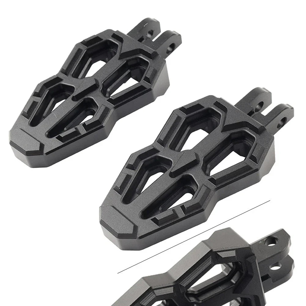 Front Foot Rests Black for Benelli TNT 600 300 302S & QJMotor 350 400