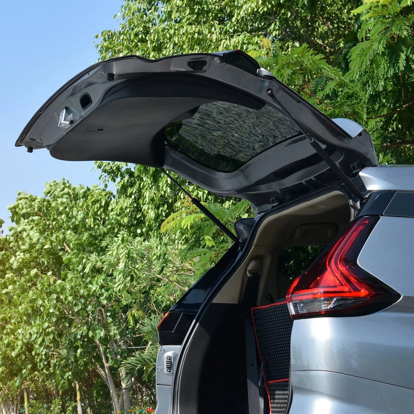 Tailgate Lift Supports Struts for Mercedes C Class W204 Estate (2007-2014)