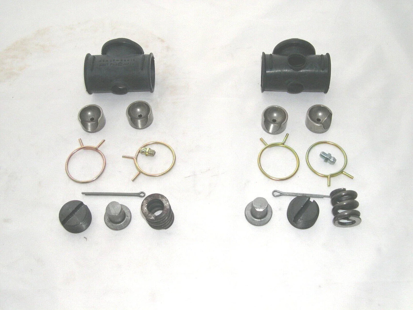 2 x Steering Draglink Rod Ends for Toyota Hilux RN30 LN46 (1984-1997)