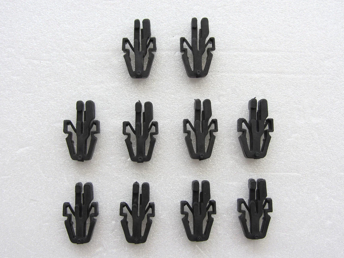 Grill Lock Clip 10x for Toyota Hilux RN30, LN40, Corolla E70, KE70, TE71, TE72