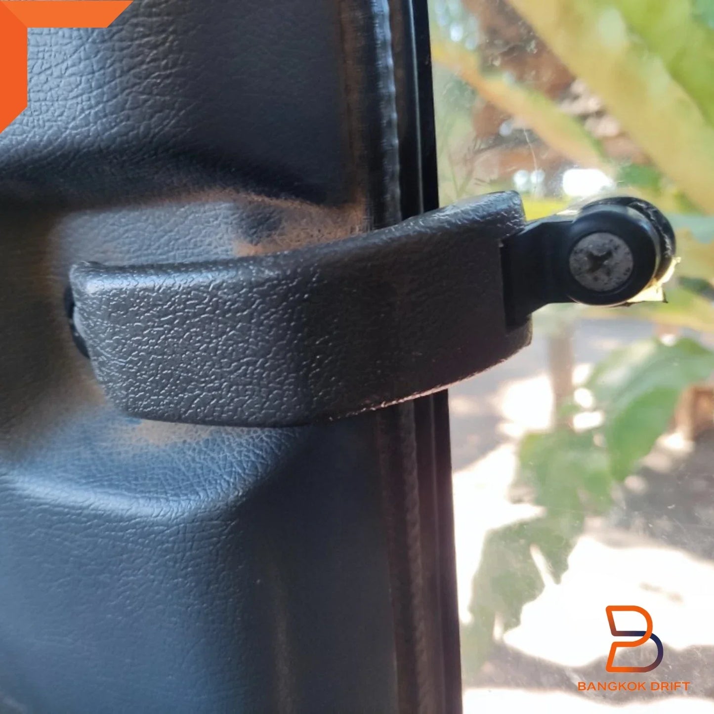 Grey Rear Cab Window Latch Lock for Toyota Hilux UTE (88-96)