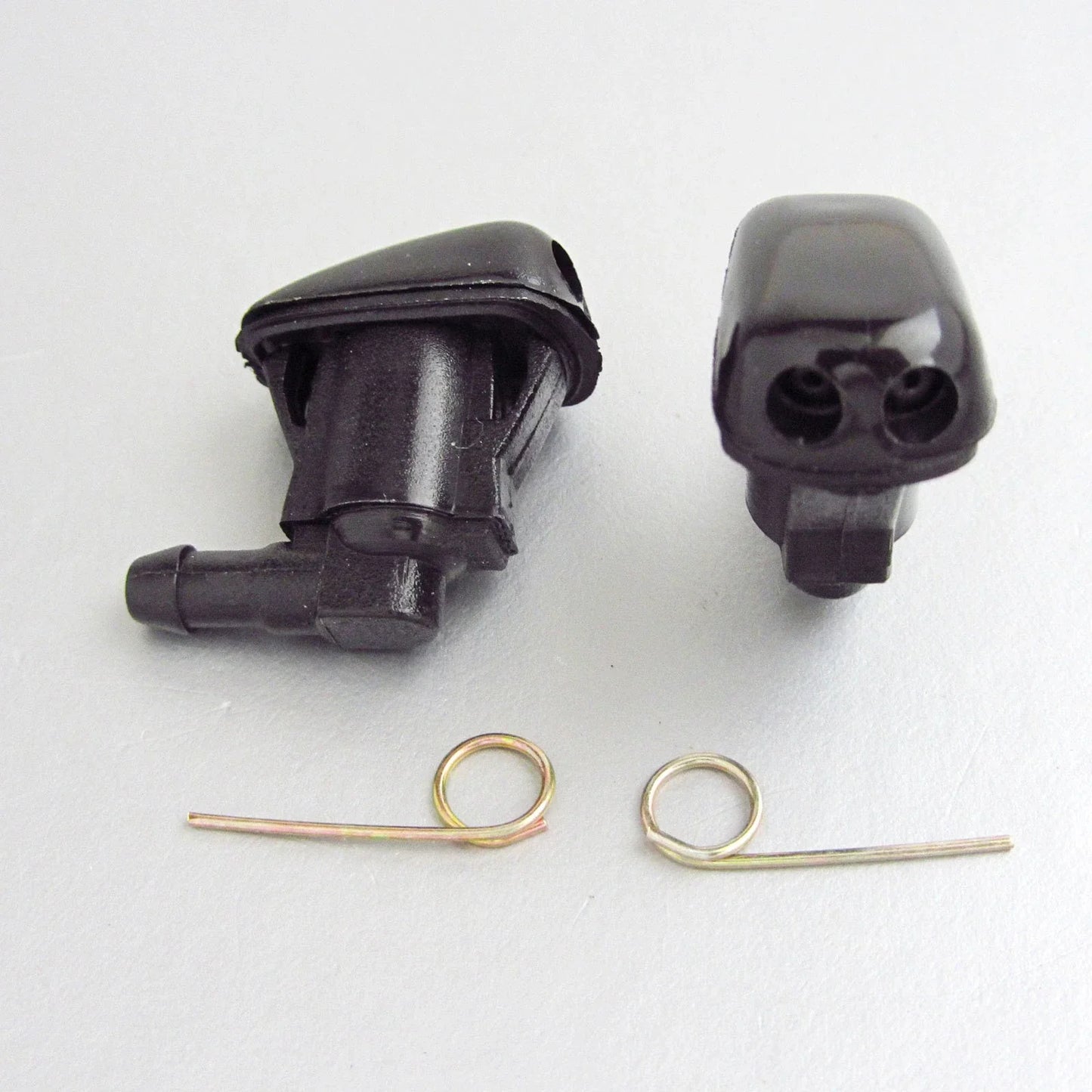 2 x Windshield Washer Nozzle Jets for Toyota Corolla E120, Camry XV30 (2002-2006)