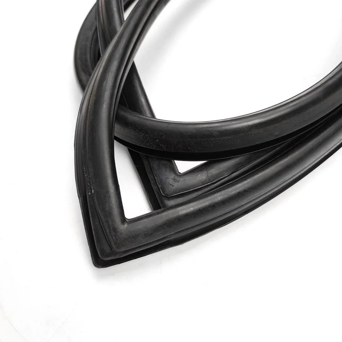 Windshield Rubber Weatherstrip Front Fits Datsun Sunny B310 4D Sedan 1977-81 D11