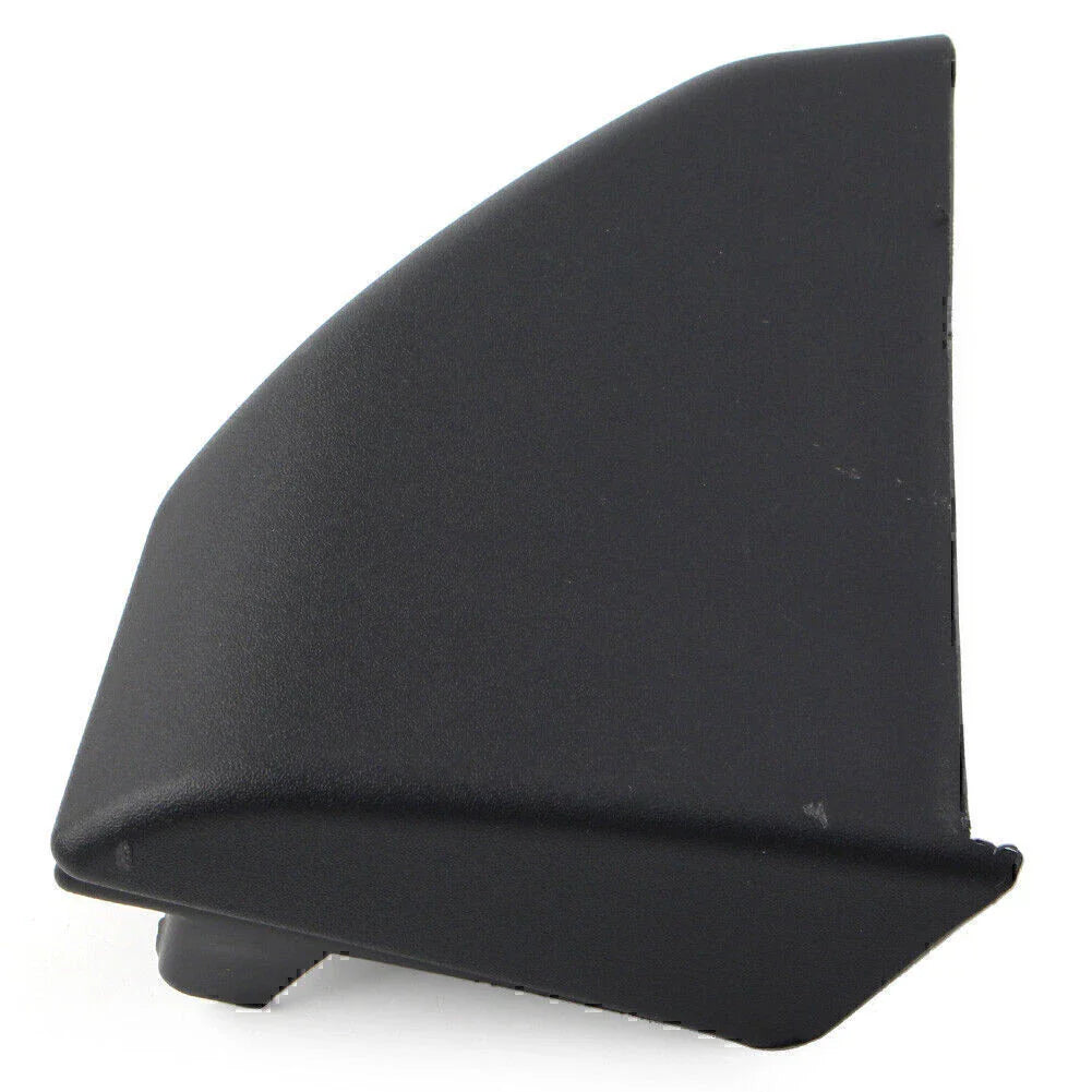 Black Plastic Left Rear Wheelarch End Cap for Land Rover Discovery (2005-2016)