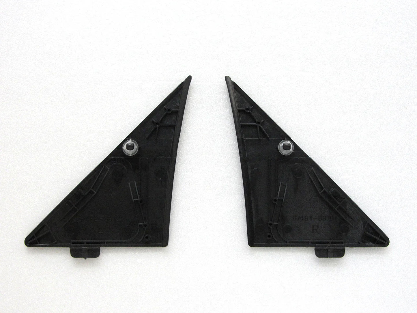 Pair of Mirror Base Covers for 88-97 Toyota Hilux Mighty-X LN85 RN85 RN90