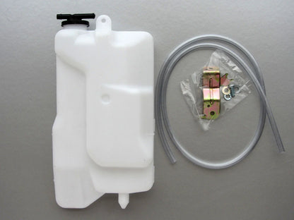 Radiator Overflow Bottle Tank for 97-05 Toyota Hilux Tiger LN145 (1997-2005)