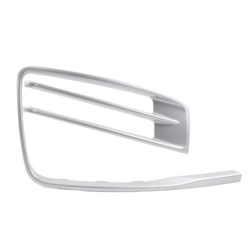 Front Bumper Fog Light Grill Molding Trim Right for Land Rover Range Rover (18-22)