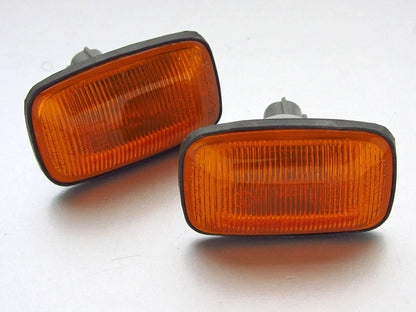 Fender Guard Repeater Side Indicator Light for 97-05 Toyota Hilux LN145 LN166