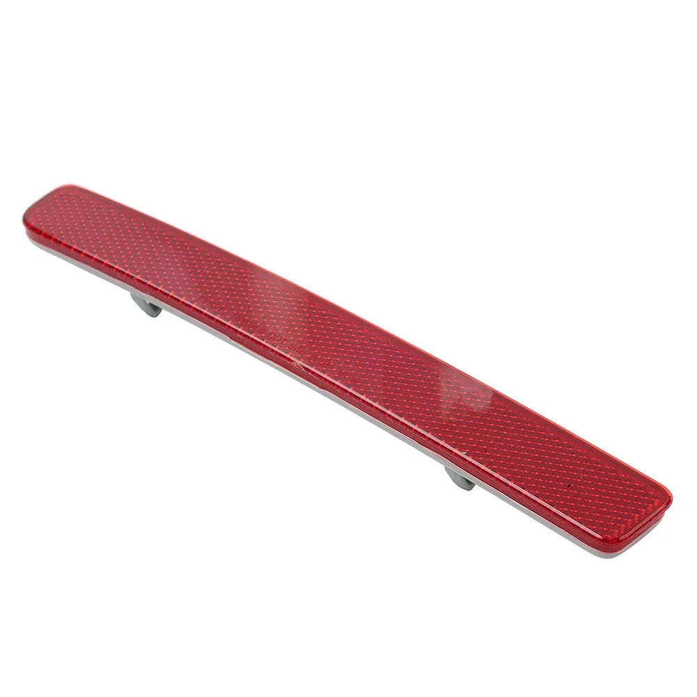 Rear Bumper Reflector Red Lens Left for Land Rover Discovery (2004-2016)