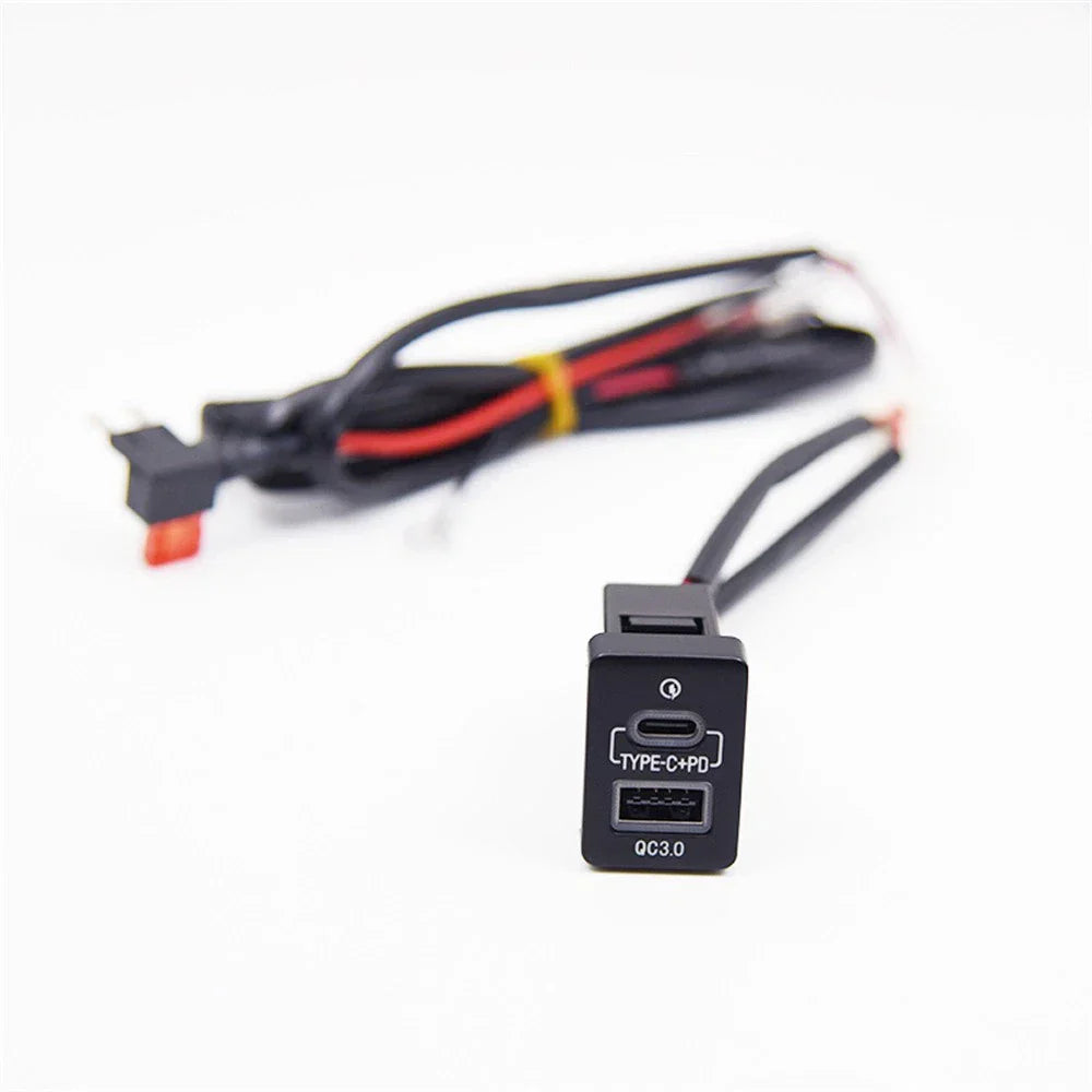 18W Type-C + QC3.0 Fast Car Charger for Mitsubishi L200 Triton (2015-2023)
