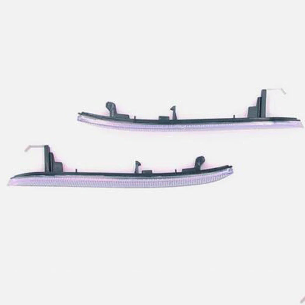 1 Pair Front Bumper Reflector Lamps for BMW X5 X6 E70 E71 (2008-2014)