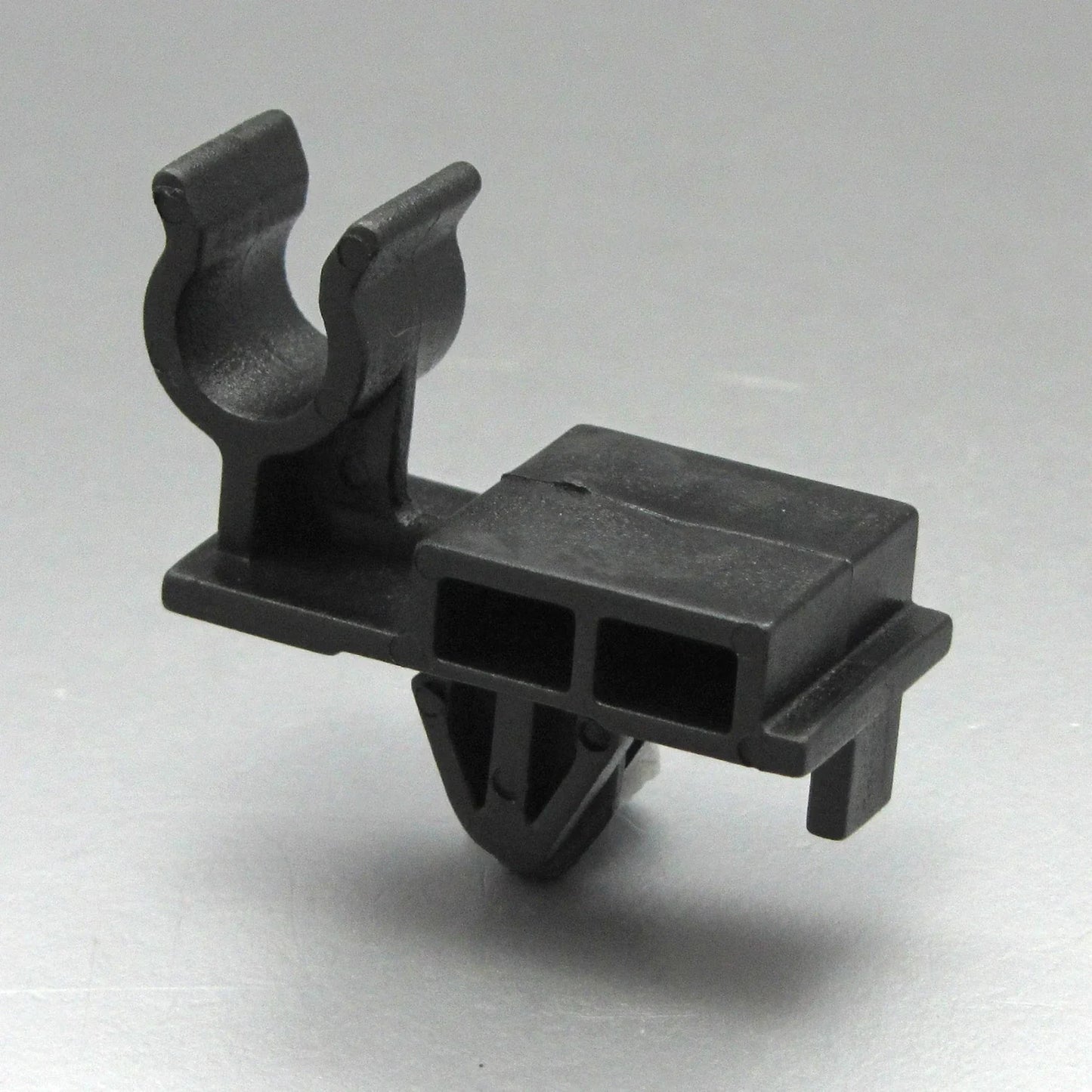 Hood Bonnet Prop Rod Support Clamp Clip for Isuzu D-Max Holden Colorado (2008-2012)