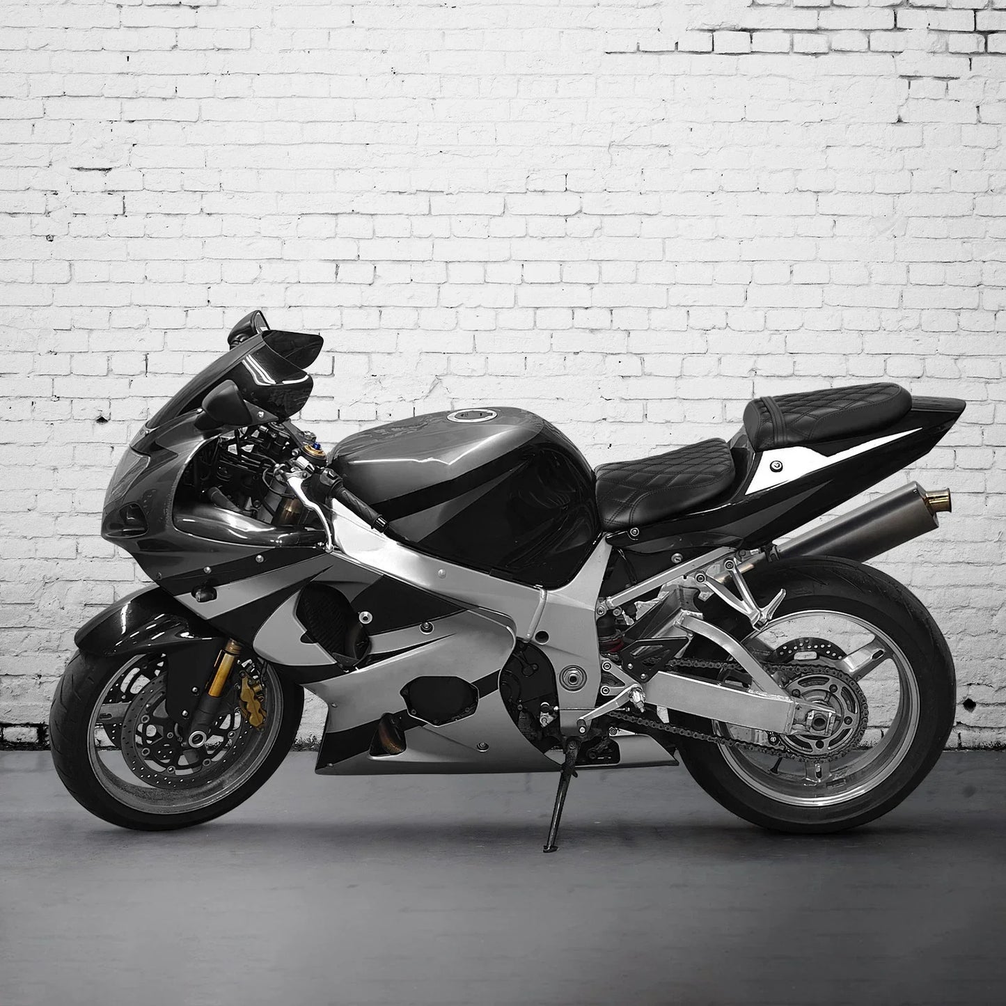 Rider & Passenger Seats for Suzuki GSXR1000 (2001-2002)