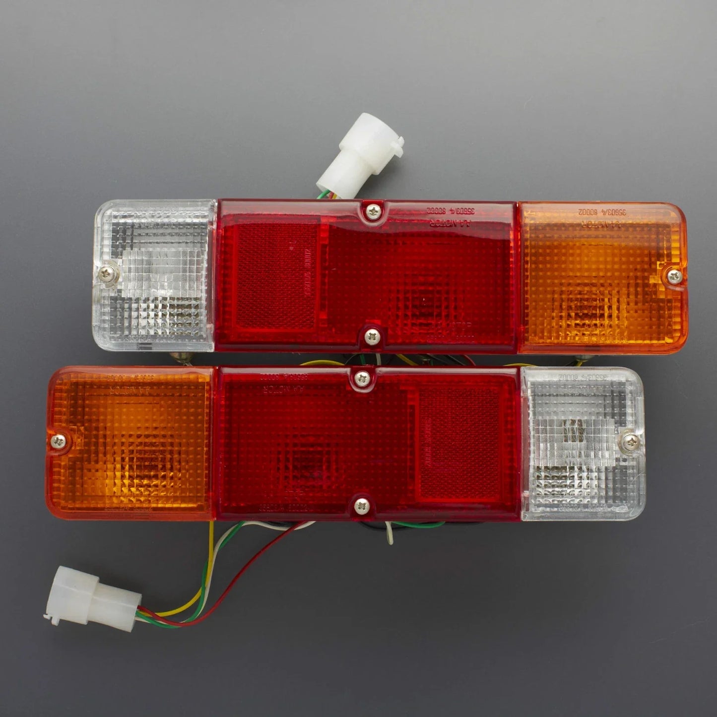 Tail Light Pair for Suzuki Sierra SJ413 SJ410 Jimny Samurai Holden Drover