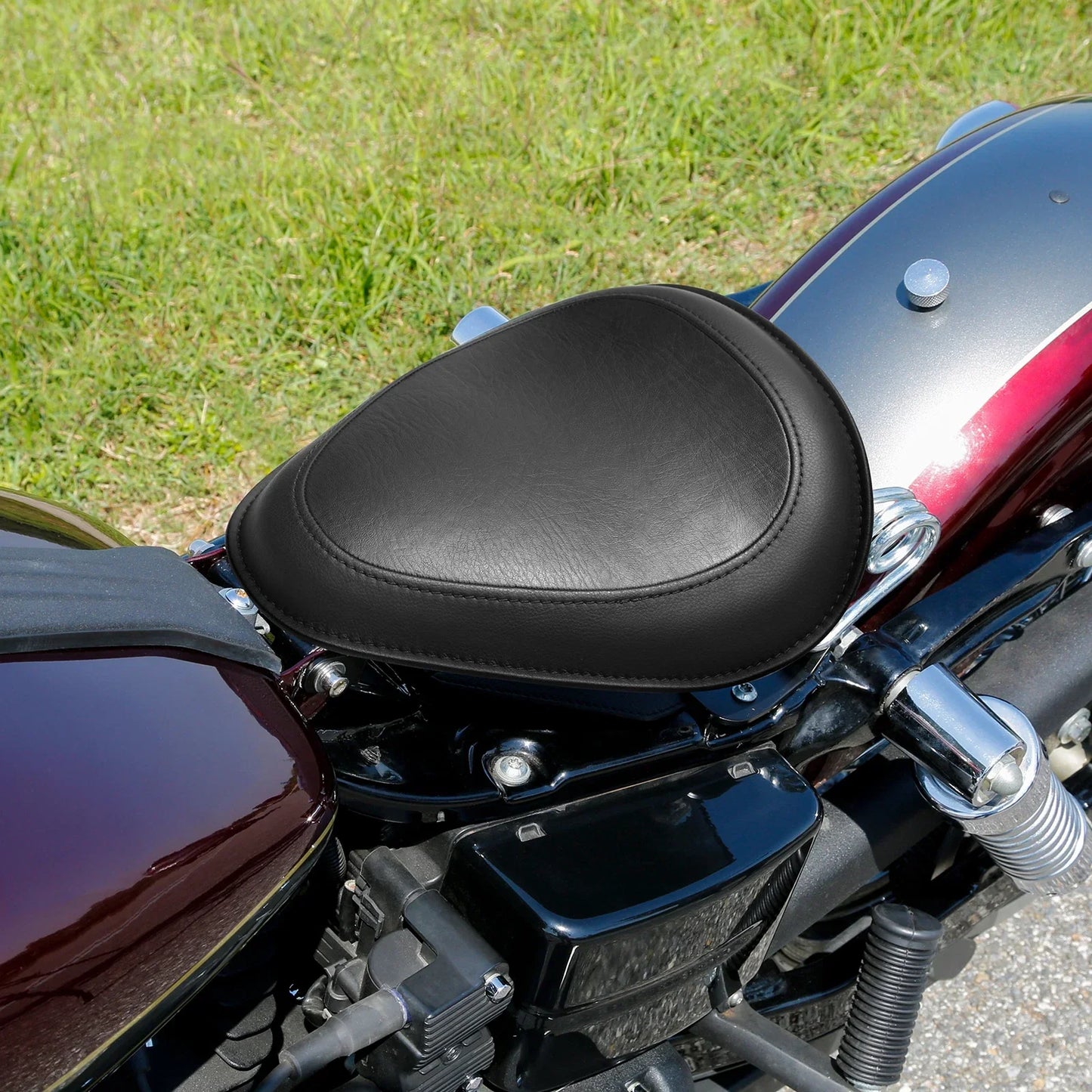 Black Front Driver Rider Seat for Harley Dyna Super Wide Glide (2007-2017)