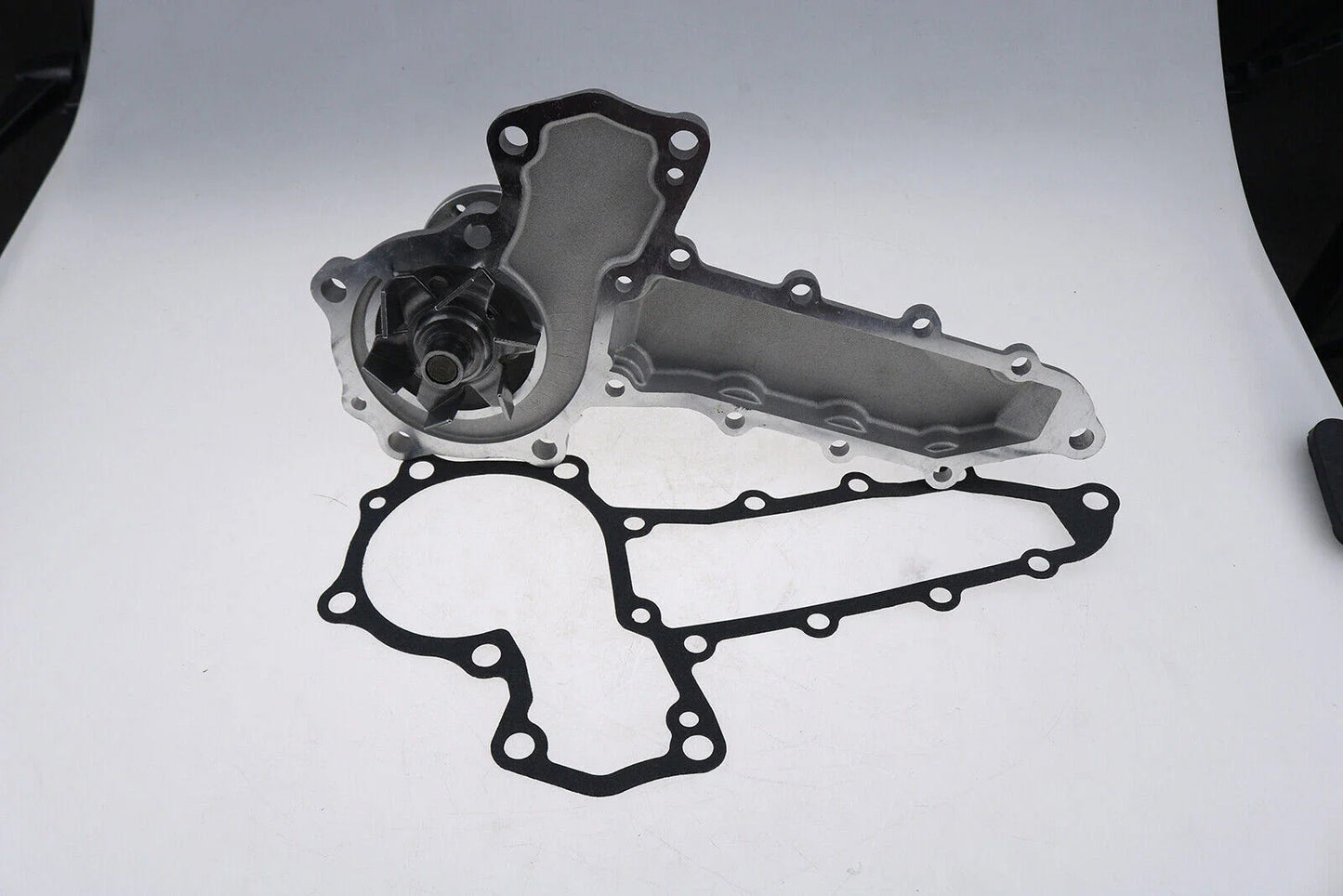 Water Pump & Gasket for Bobcat 751 763 773 7753 S150 S160 S185