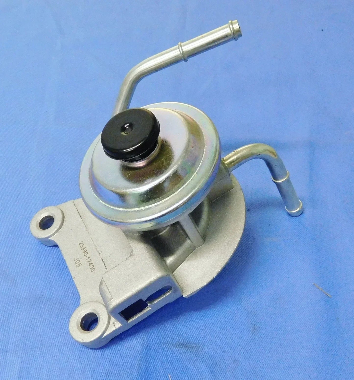 Fuel Primer Pump for Toyota Hilux LN167 LN172 Diesel Engines (1997-2005)