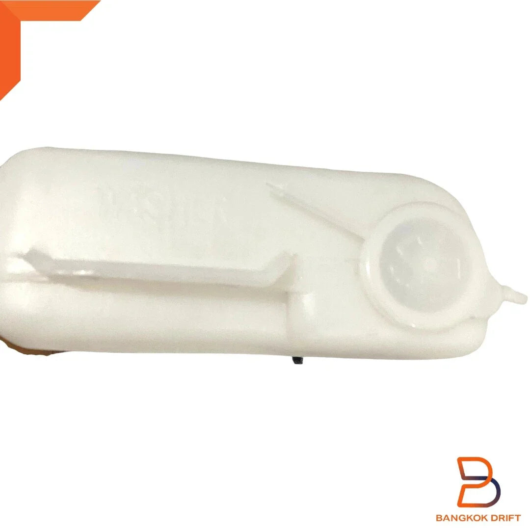 Windshield Washer Tank Pump for Toyota Hilux 4Runner (1989-1997)