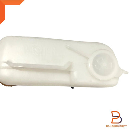 Windshield Washer Tank Pump for Toyota Hilux 4Runner (1989-1997)