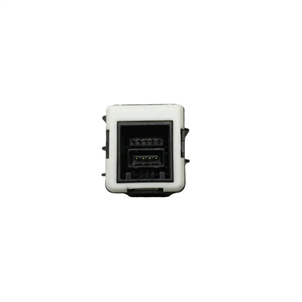 AUX USB Socket Port Adapter for Mazda 2 DJ DL 2015-2024, 3, 6, CX-5, CX-3, MX5 ND