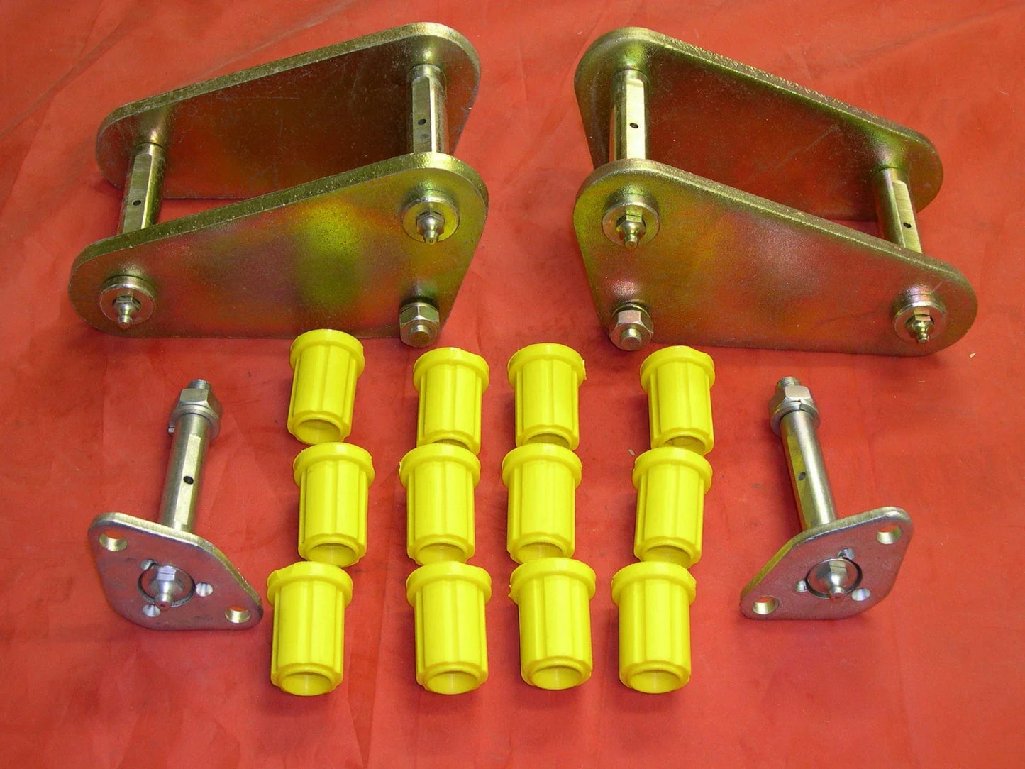 Extended Rear Shackles & Poly Bush Kit for Land Cruiser FJ40 BJ40 (Pre-1980)