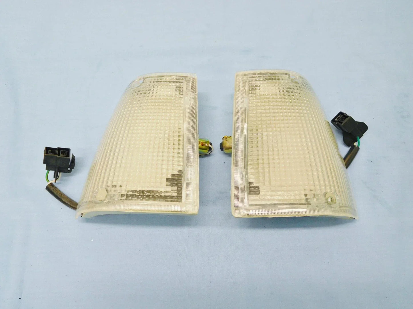 Pair of RH & LH Front Corner Park Lights for Mazda Bravo (1985-1995)