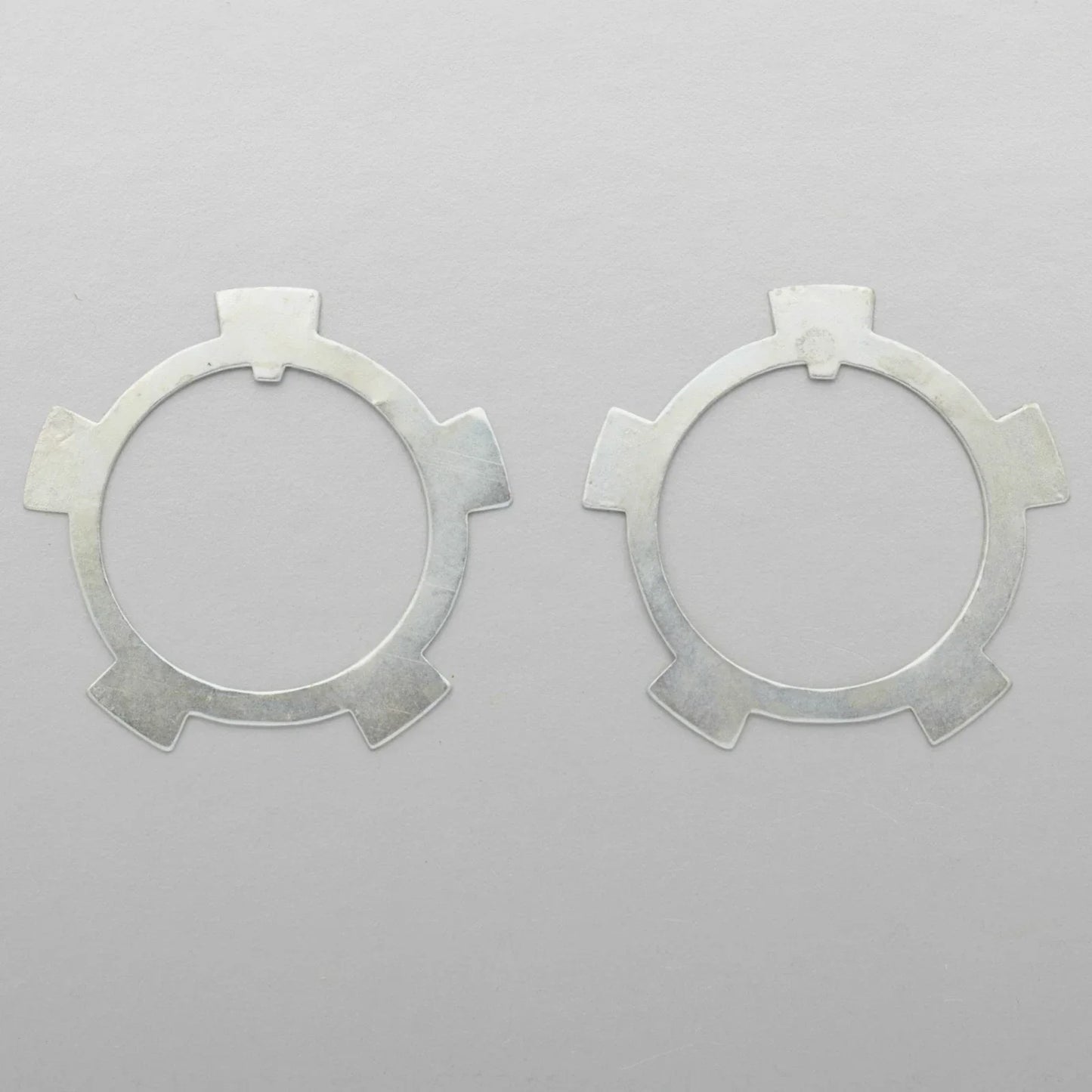 Front Wheel Bearing Lock Tabs 2 x for Toyota Hilux LN106 LN107 LN111 (1988-1997)