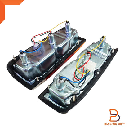Tail Lights Pair for Nissan Ute 720 Pickup Datsun Truck (1980-1991)