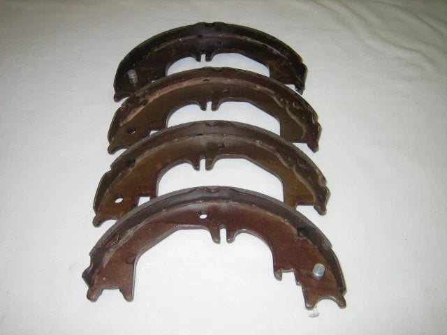Handbrake Shoes for Land Cruiser FZJ80 HZJ HDJ80 Series (1992 - Present)