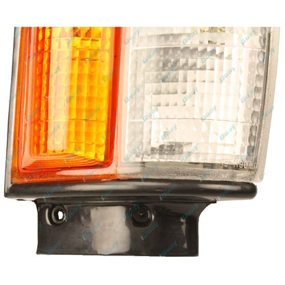 RH Corner Indicator Park Light w/Black Trim for Toyota Hilux 2WD 83-88 RHS Right
