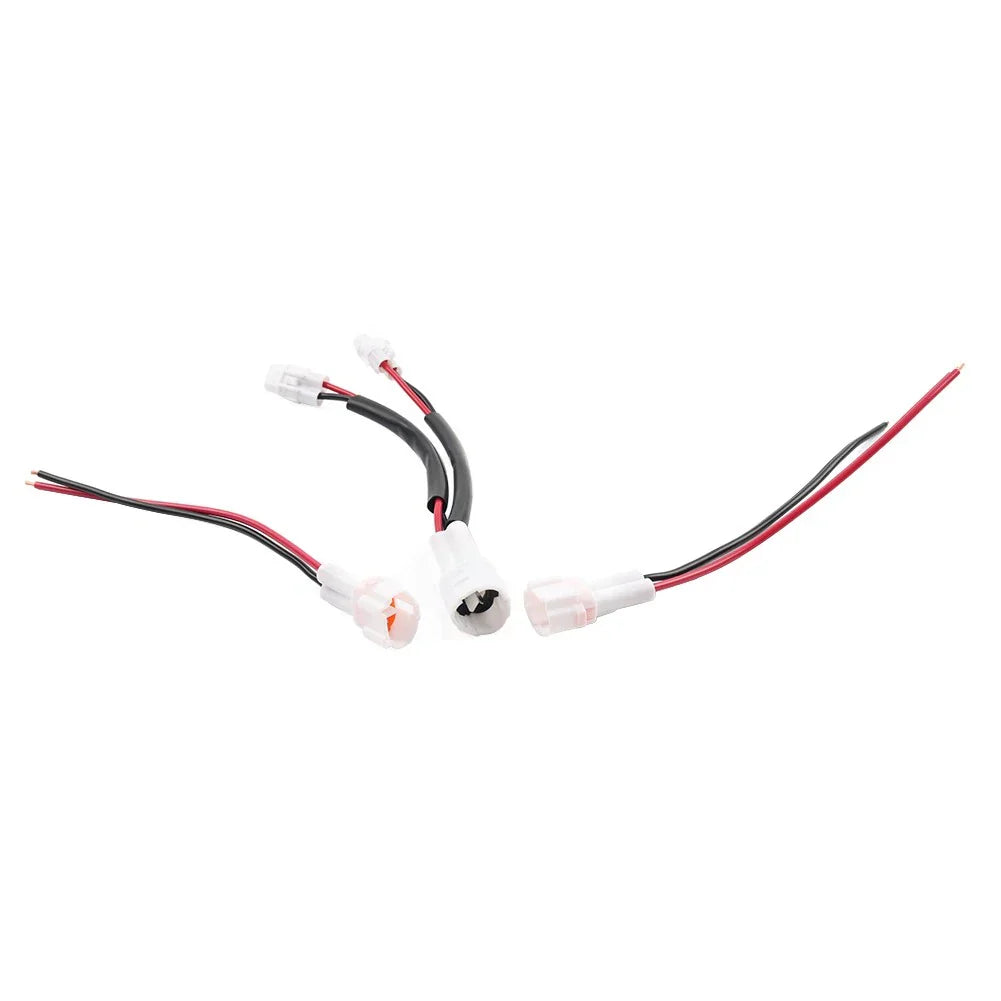 Power Outlet Splitter Plug for Yamaha XSR900 Tenere 700 MT07 MT09 (2016-2023)