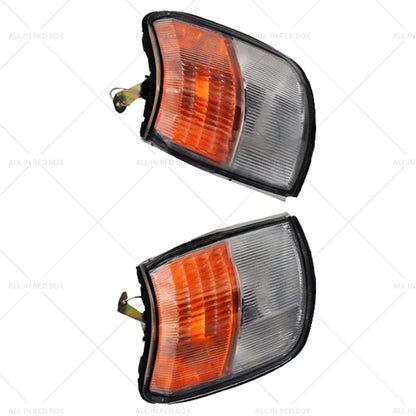 Corner Lamp Turn Signal Light for Mitsubishi Pajero Montero (1993-1996)