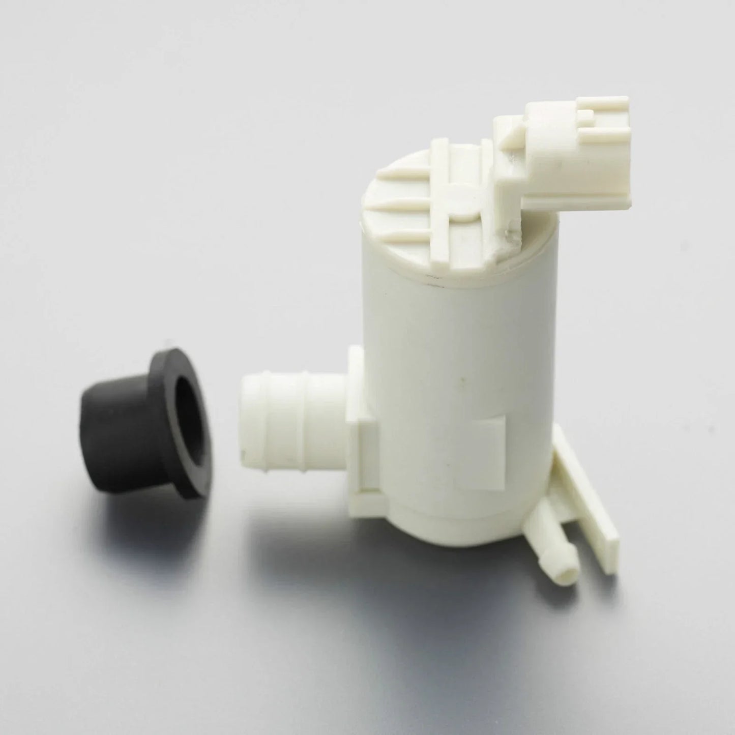 Windshield Washer Motor Pump for Isuzu D-Max Holden Colorado RC Denver (New)