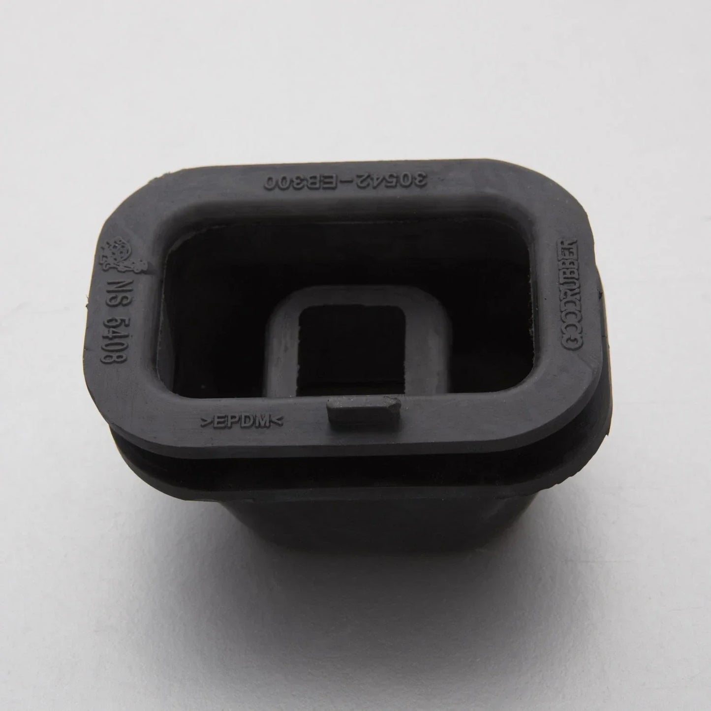 Nissan Navara D40 Clutch Fork Release Rubber Dust Boot for Truck (2005-2015)