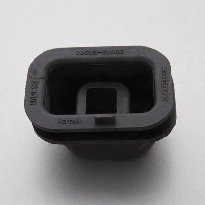 Nissan Navara D40 Clutch Fork Release Rubber Dust Boot for Truck (2005-2015)