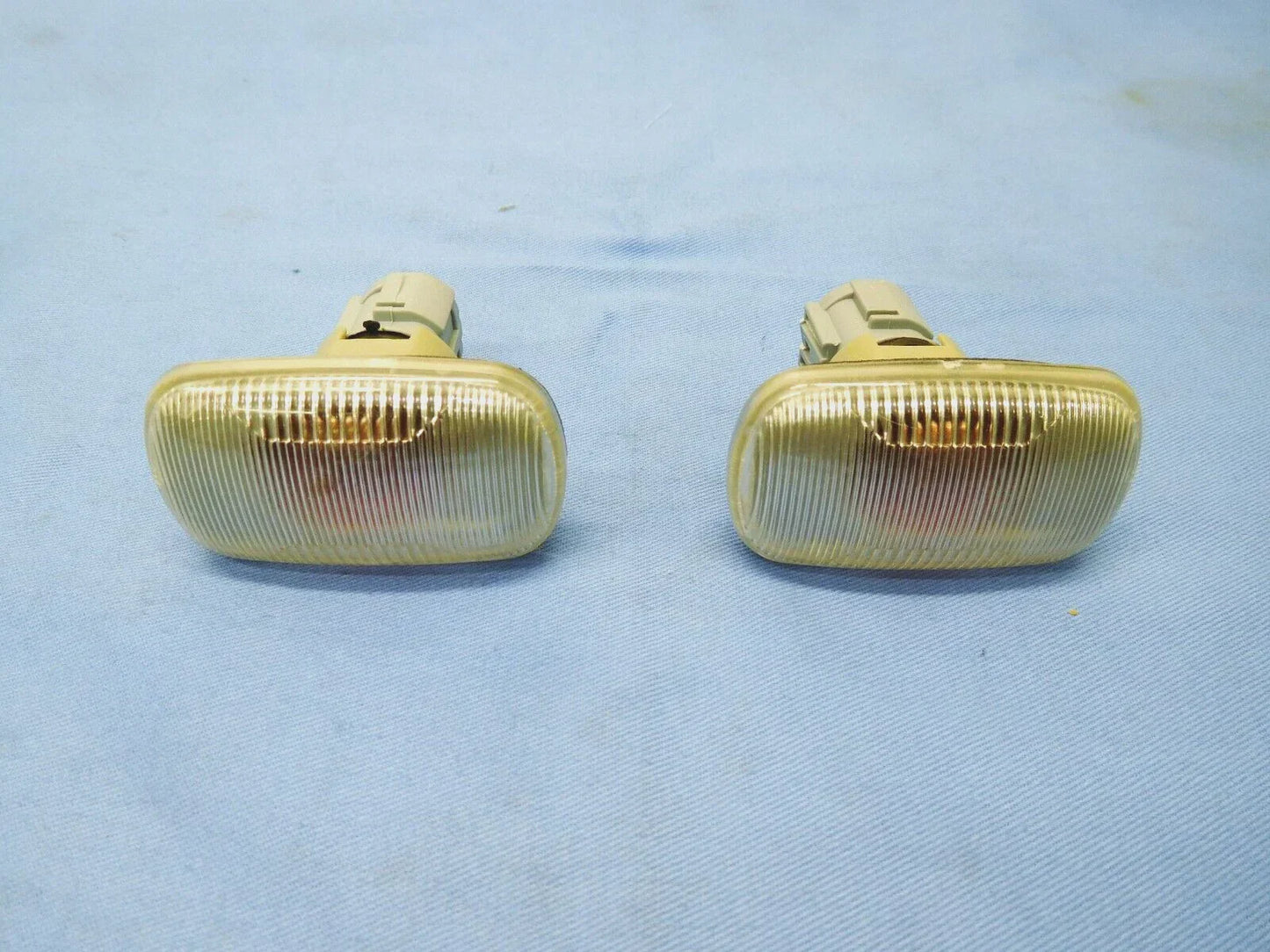 New 2 x Side Guard Indicator Lamps for Holden RA Rodeo (2003-2006)