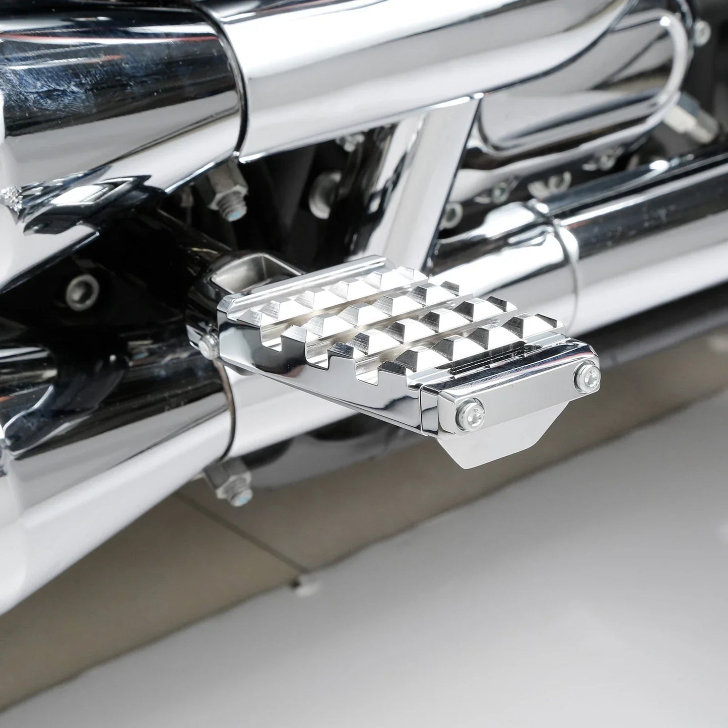 Chrome Footpegs for Harley Touring Street Road Glide Softail Fatboy