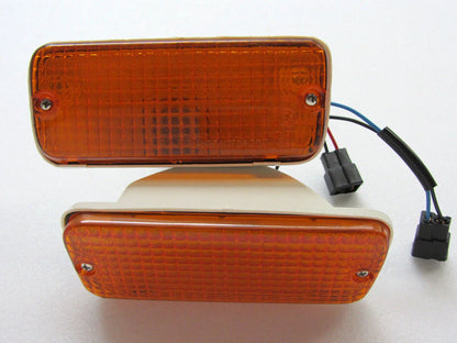 Toyota Hilux RN30 Turn Signal Light Bumper (1980-1983)