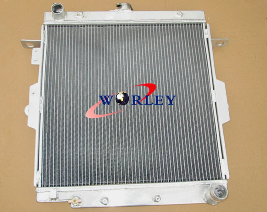 Aluminum Radiator & Fan for Toyota Land Cruiser HZJ70 HZJ73 HZJ77 (1990-2007)