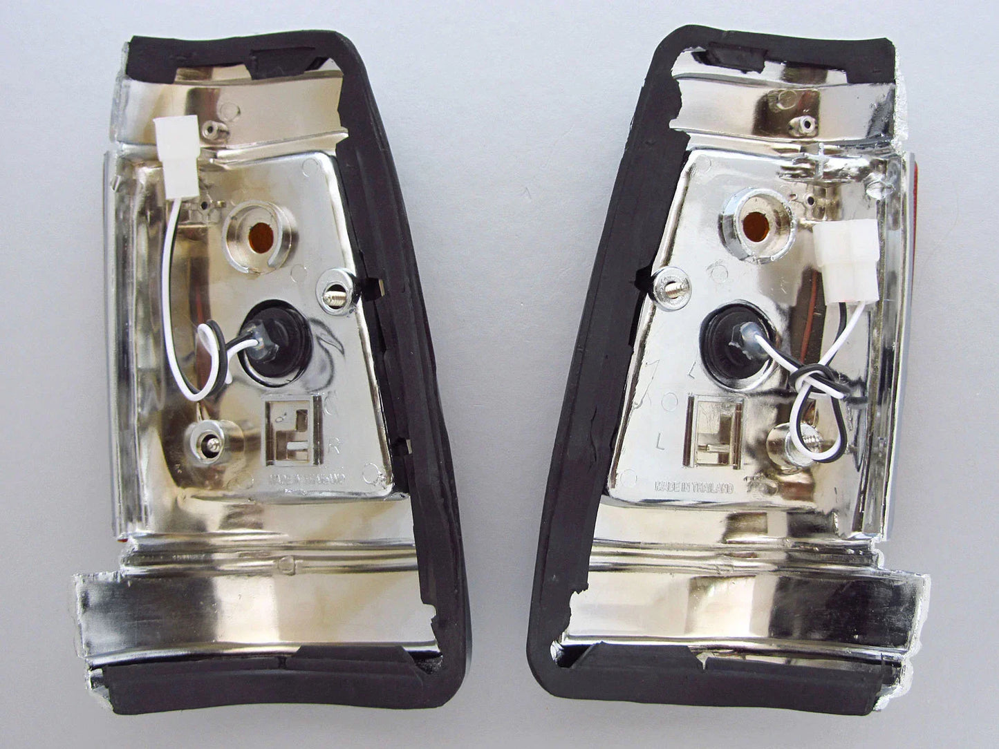 Chrome Corner Signal Light Indicator for Nissan Datsun 720 Ute (1979-1986)