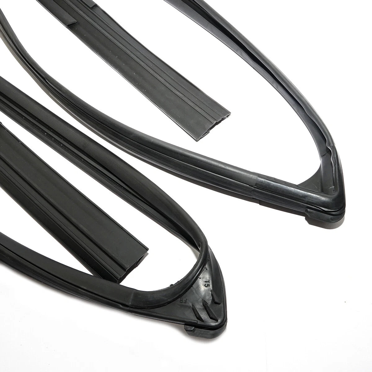 Front Door Glass Run Channel Seal for Honda Fit Jazz GK4 GK6 GH7 GP5 GP6 2015-2020