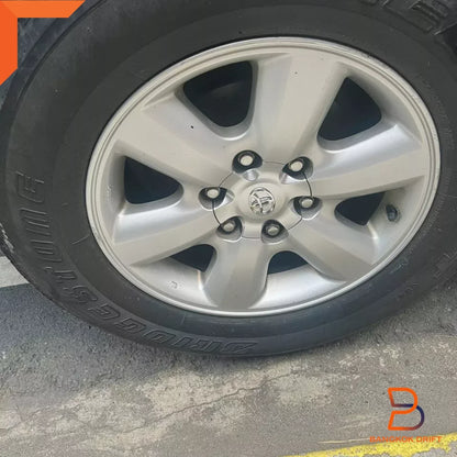 OEM Wheel Hub Center Cap Cover for Toyota Hilux Vigo Fortuner (2008-2012)